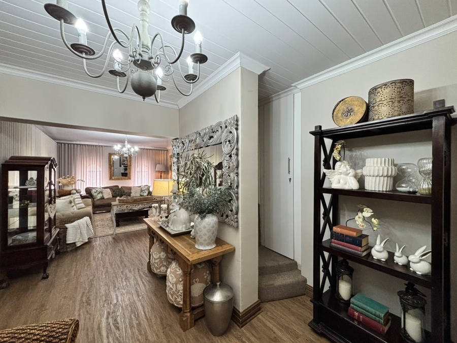 4 Bedroom Property for Sale in Grimbeeck Park North West